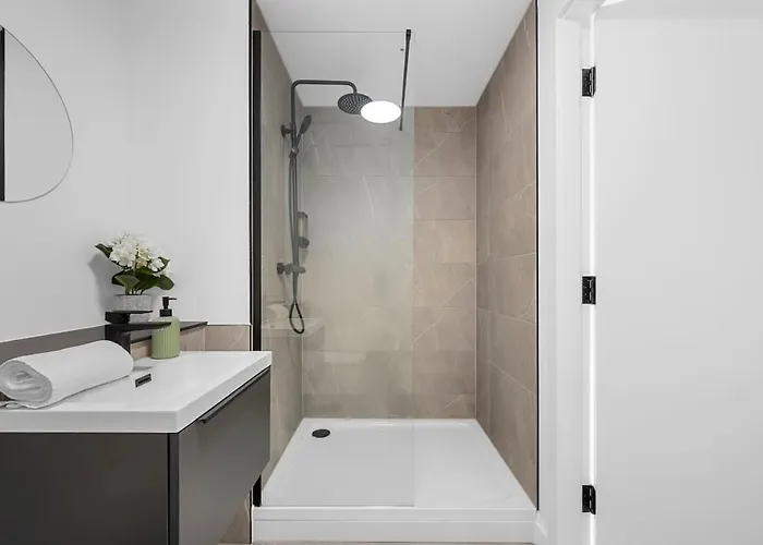 Daire Skyline Old Trafford Flat By Superhost *