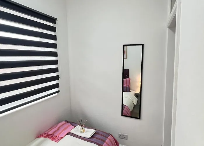 Cozy Spacious Home, Rest Retreat In Style, Free Parking And Wifi