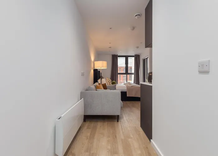 Cable Street Serviced * Manchester