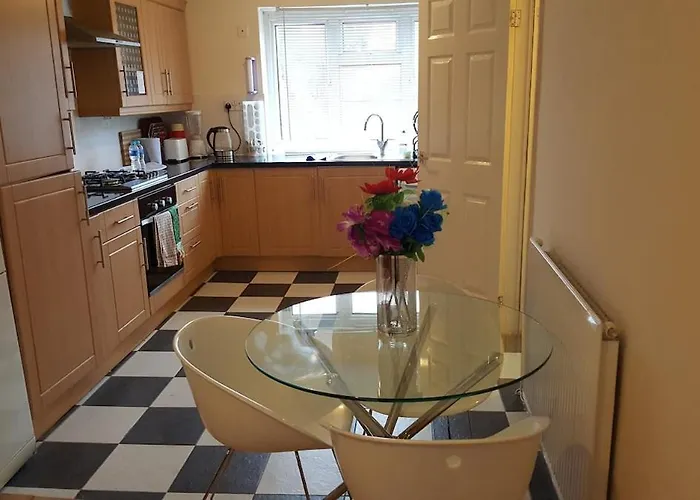 Apartment 1 Bed Flat In Near Centre Manchester