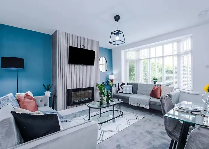 Comfortable & Spacious 3br House Near Coop Live Arena & Etihad Stadium With Free Parking - New Management Since Jan '26 아파트 맨체스터