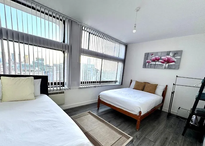 2 Bedroom, 2 Bath, Very Popular Centre Lägenhet Manchester
