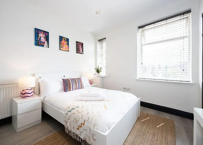 The Didsbury Loft Апартаменты