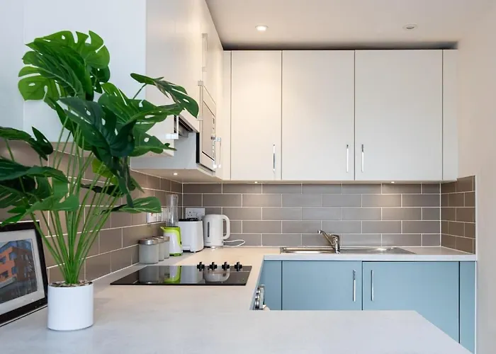 The Withington Loft- Close To Uni's & Hospitals Apartment *