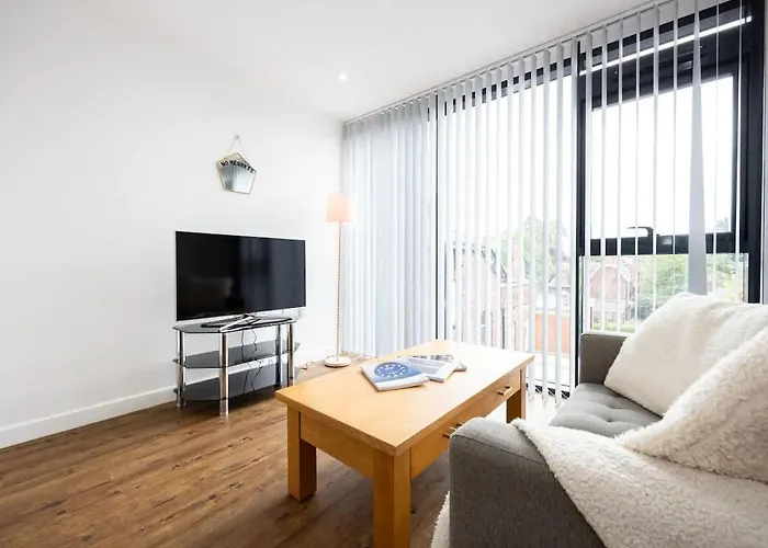 The Withington Loft- Close To Uni's & Hospitals Apartment