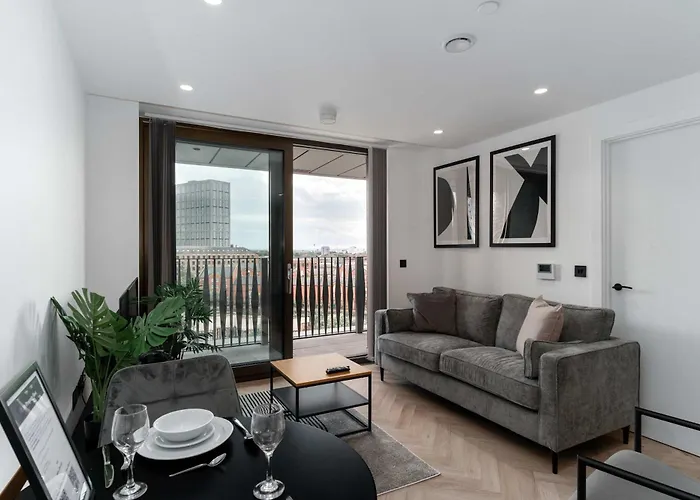 Fabulous 1bed Flat In W Balcony *