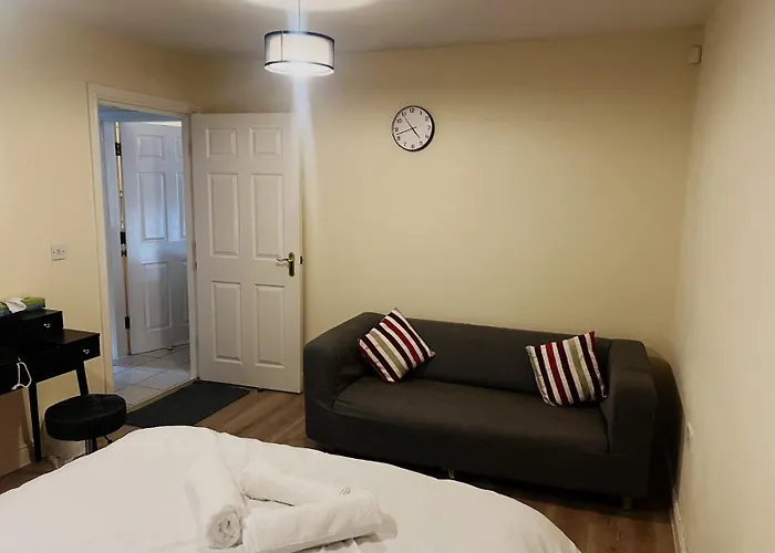 With Free Parking Apartamento Manchester