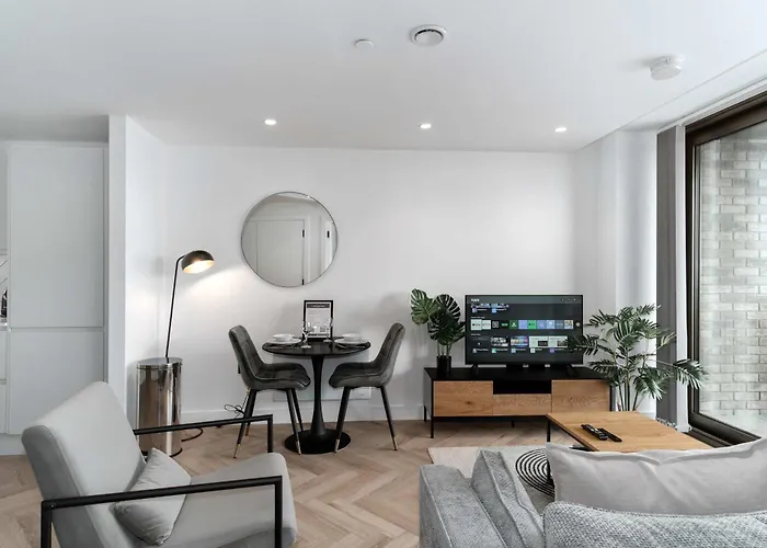 Daire Fabulous 1bed Flat In W Balcony Manchester