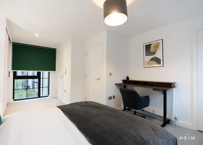 Shales At The Heim * Manchester