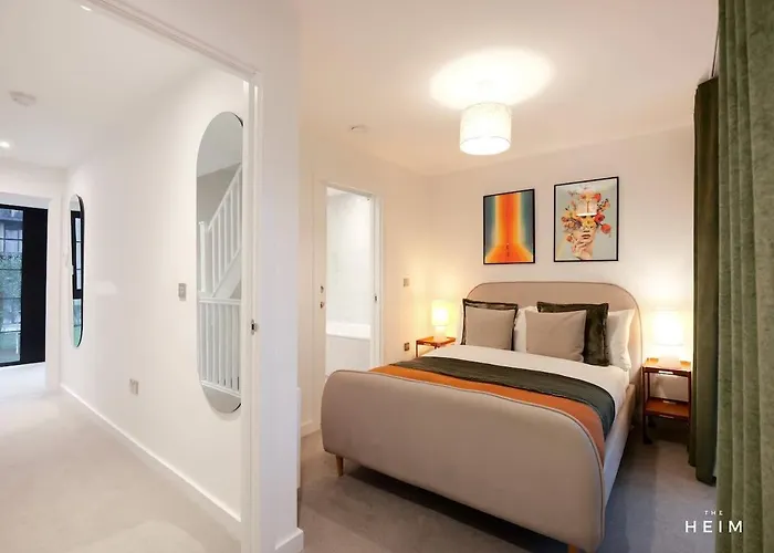 Shales At The Heim Feriehus Manchester