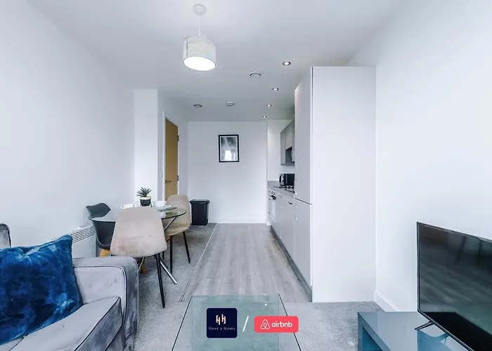 Elegant 1br In Salford, Balcony, Wifi, Kitchen Lejlighed