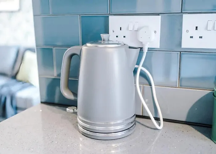 Spacious 4br House, Sleeps 8, Parking, Full Kitchen, Ideal For Groups, Family, Contractors Dom wakacyjny Manchester