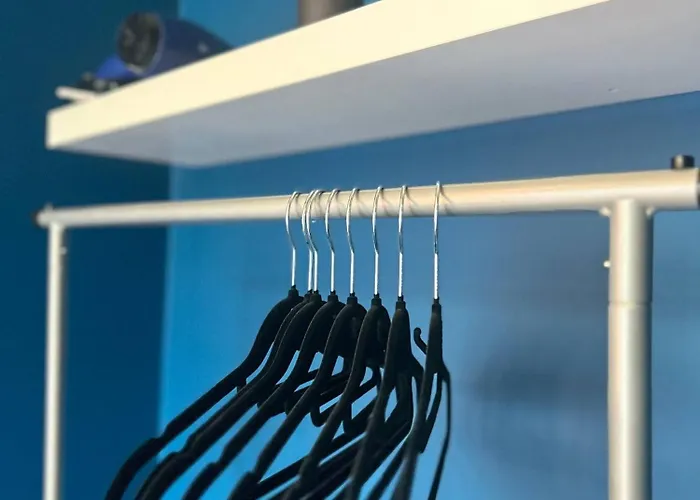 Апартаменты Modern Next To Ao Arena - Parking - Local Attractions *