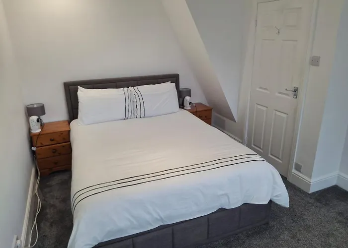 Cosy 2-bed House In Сasa de vacaciones *