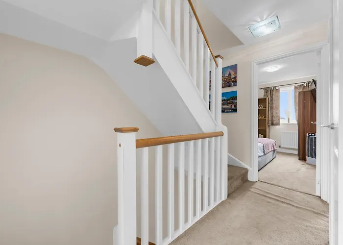 4 Bedroom House In *