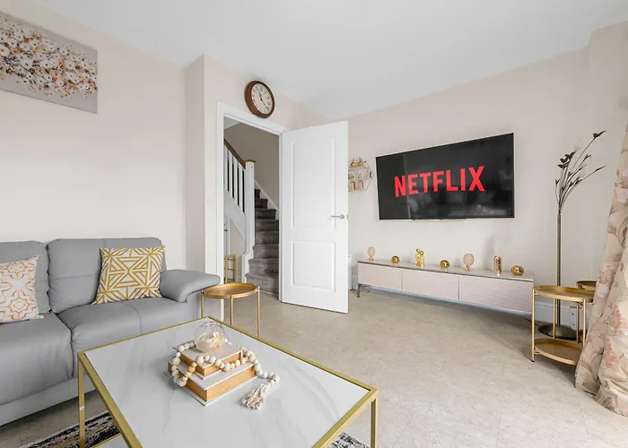 4 Bedroom House In Daire Manchester