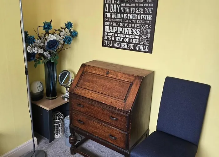 Stretford Single Bright * Manchester