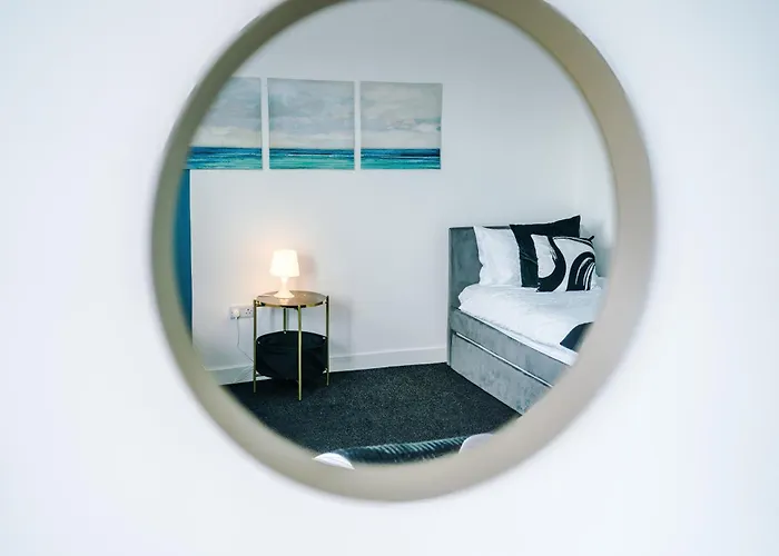 Apartament Large Salford -free Parking