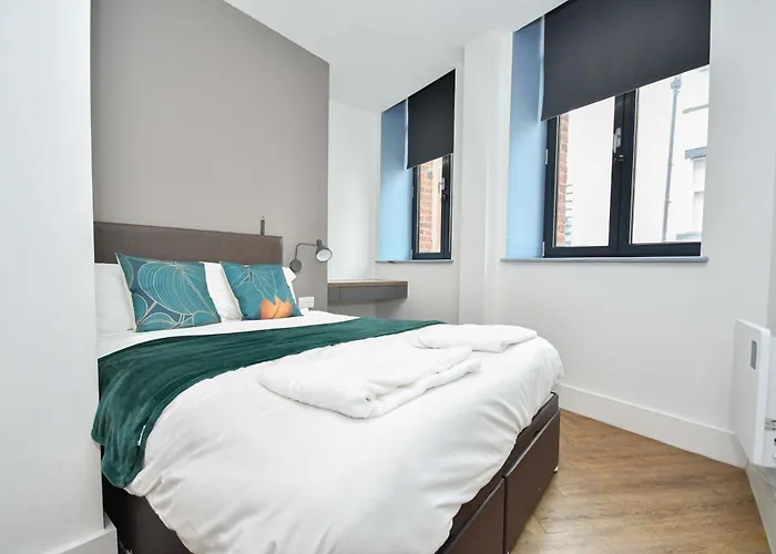 Spacious 2bed Flat W Security 아파트 맨체스터