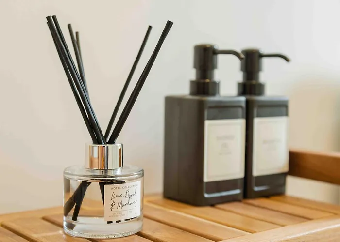 S Veranda - Near Lidl & Bus -4 Bed 6 Sleep * Mánchester