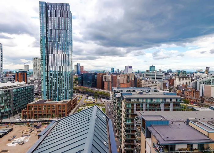 Duplex In Salford, 2br&2ba, Full Kitchen