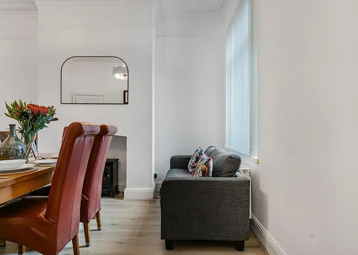 Clayton Haven * מנצ'סטר