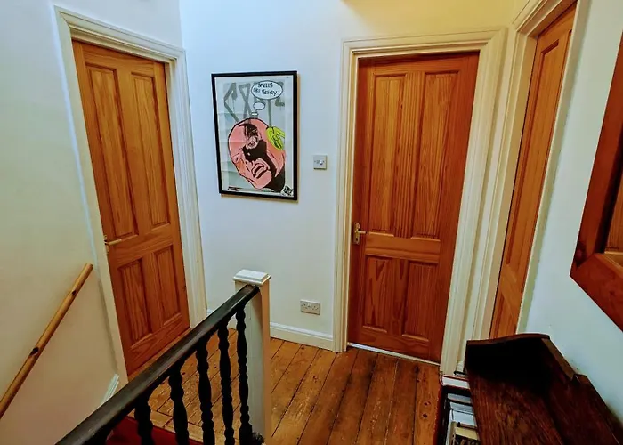 Detached House With Gated Parking In Whalley Range, Near Centre