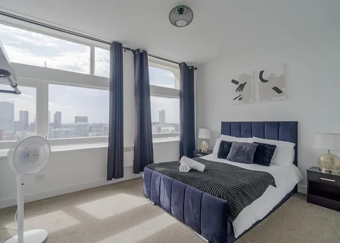 Opulent Skyline * Manchester