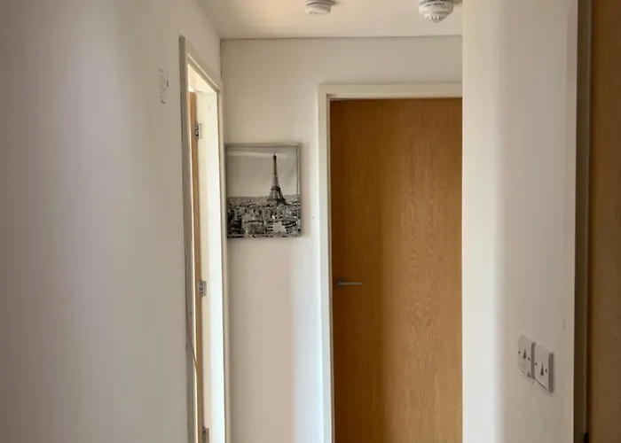 Apartment Tj Luxe Salford *