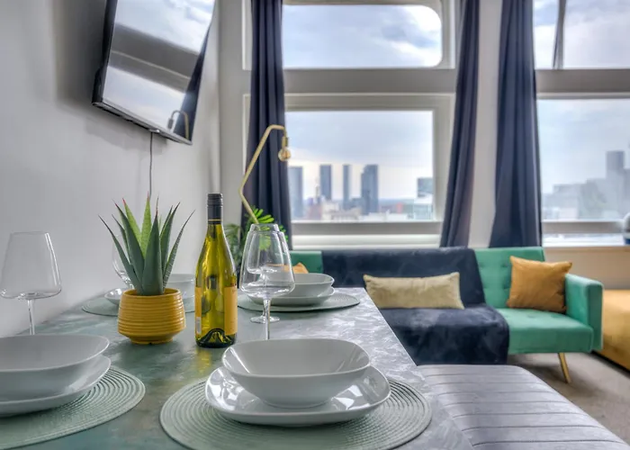 Opulent Skyline 아파트 *