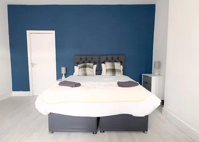 5bdr | Tram Access|free St Parking *