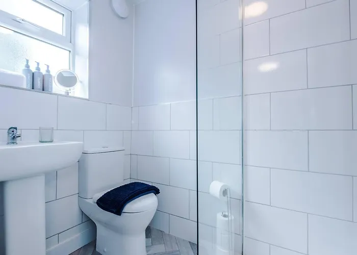 아파트 Comfortable & Spacious 3br House Near Coop Live Arena & Etihad Stadium With Free Parking - New Management Since Jan '26 맨체스터