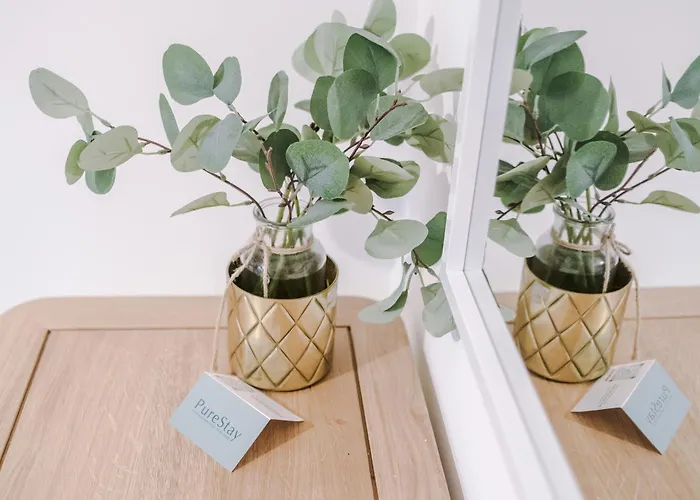 Big Mcr 5-bedroom Contractor House Sleeps 8 With Parking By Purestay * 맨체스터