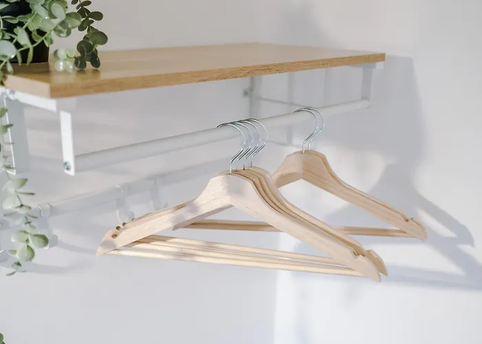 펜션 Big Mcr 5-bedroom Contractor House Sleeps 8 With Parking By Purestay