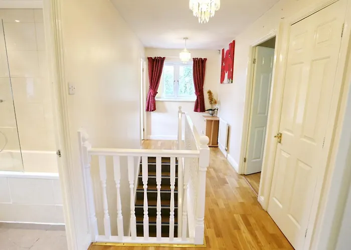 Garden Family Near By Of Salford - Pass The Keys 度假居 曼彻斯特