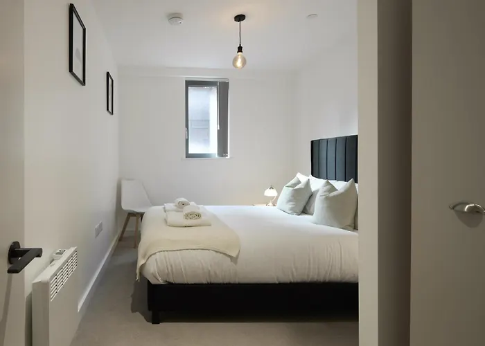 Finlays Yard By Veeve