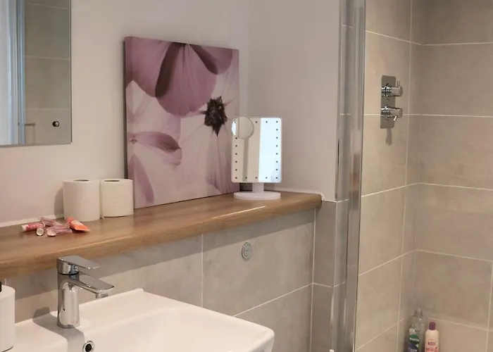 Luxury 2 Bed 13th Floor View Of Old Trafford Lägenhet *