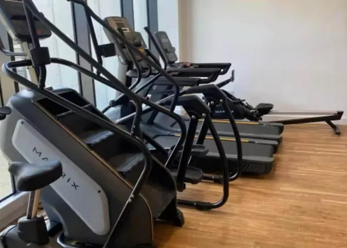 Luxury 2 Bed 13th Floor View Of Old Trafford