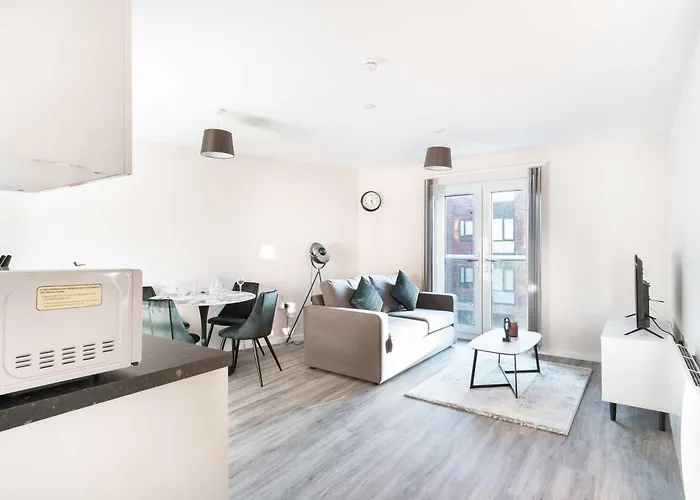 Bright & Spacious 2 Bedroom 아파트 맨체스터