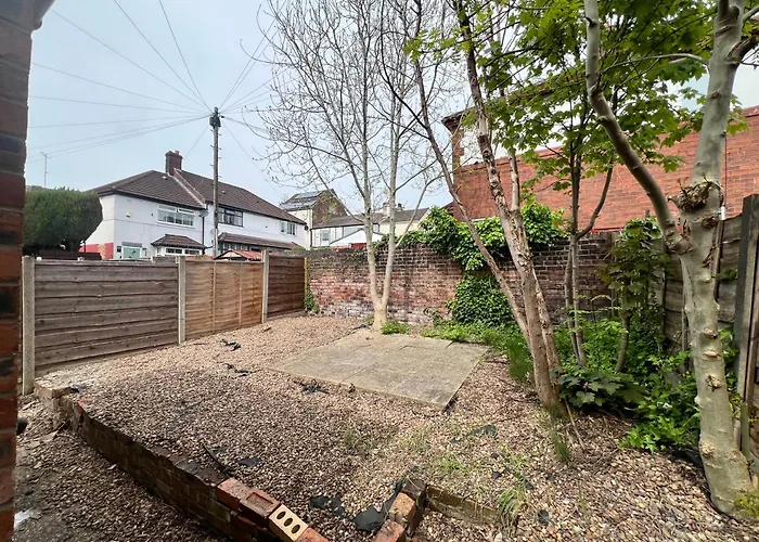 Budget Spacious 3 Bed In * Mánchester