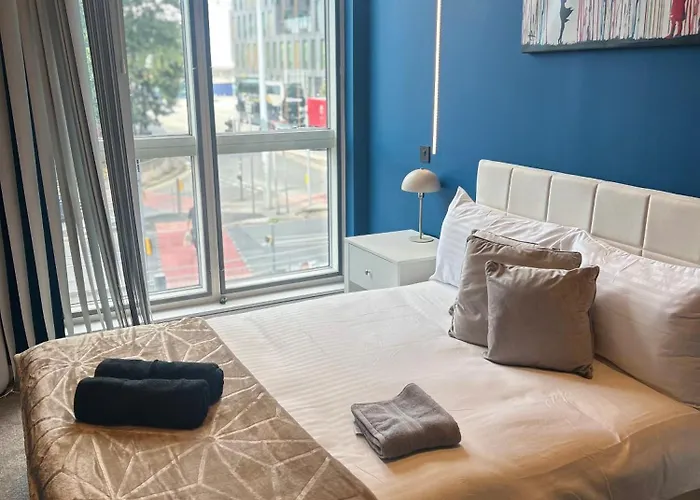 - Next To Ao Arena - With Parking * Manchester