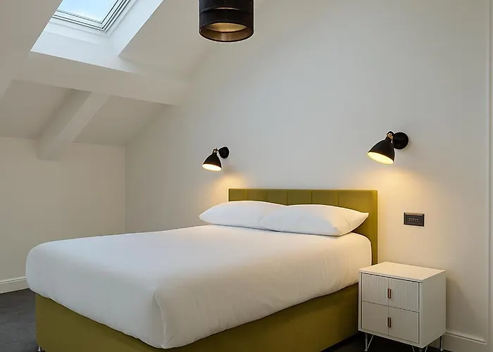 Kehoe's Penthouse Near Etihad Stadium & Coop Live Arena Sleeps 4 * Manchester