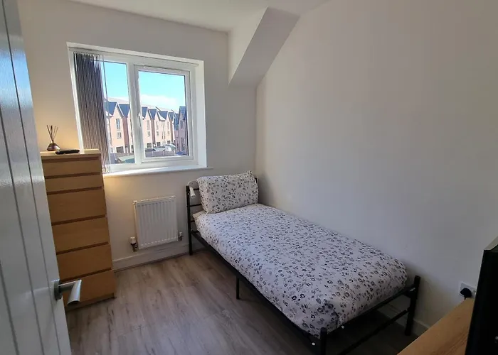 Lovely New In Close To Fc *