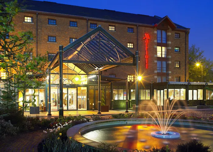 Marriott Victoria & 4*