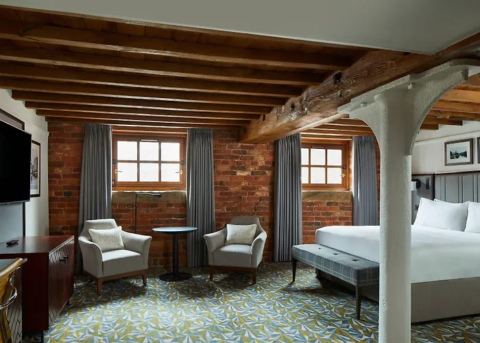 Marriott Victoria & Отель Манчестер