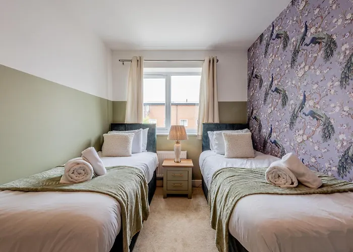 Modern House 2 Bedroom 5 Beds *