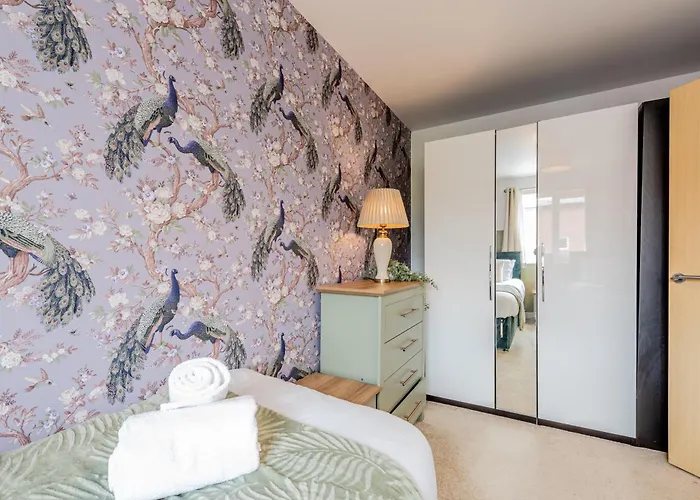 Сasa de vacaciones Modern House 2 Bedroom 5 Beds *