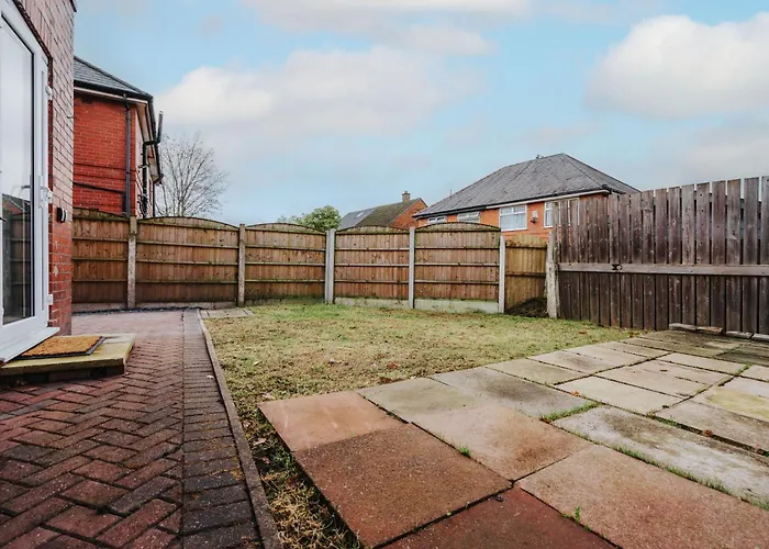 Three Bedroom House By Brookland Serviced Short Lets With Free Wifi * Manchester