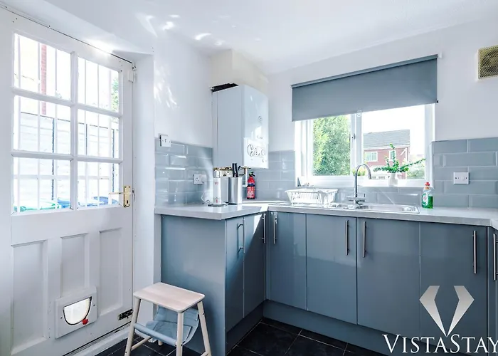 Cosy 3bdr House By Vista Short Lets & Serviced With Ps4 And Parking 曼彻斯特