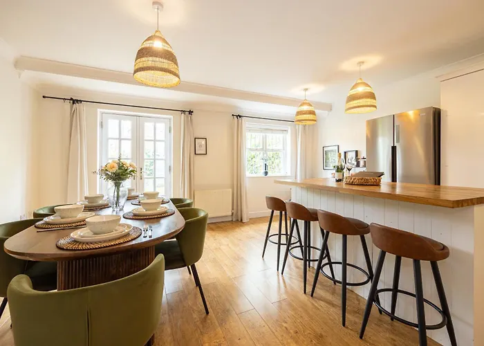 Luxury Spacious 3-bed Oasis Just 10 Mins From Centre With Free Parking 別荘 マンチェスター